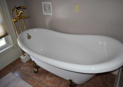 Slipper tub